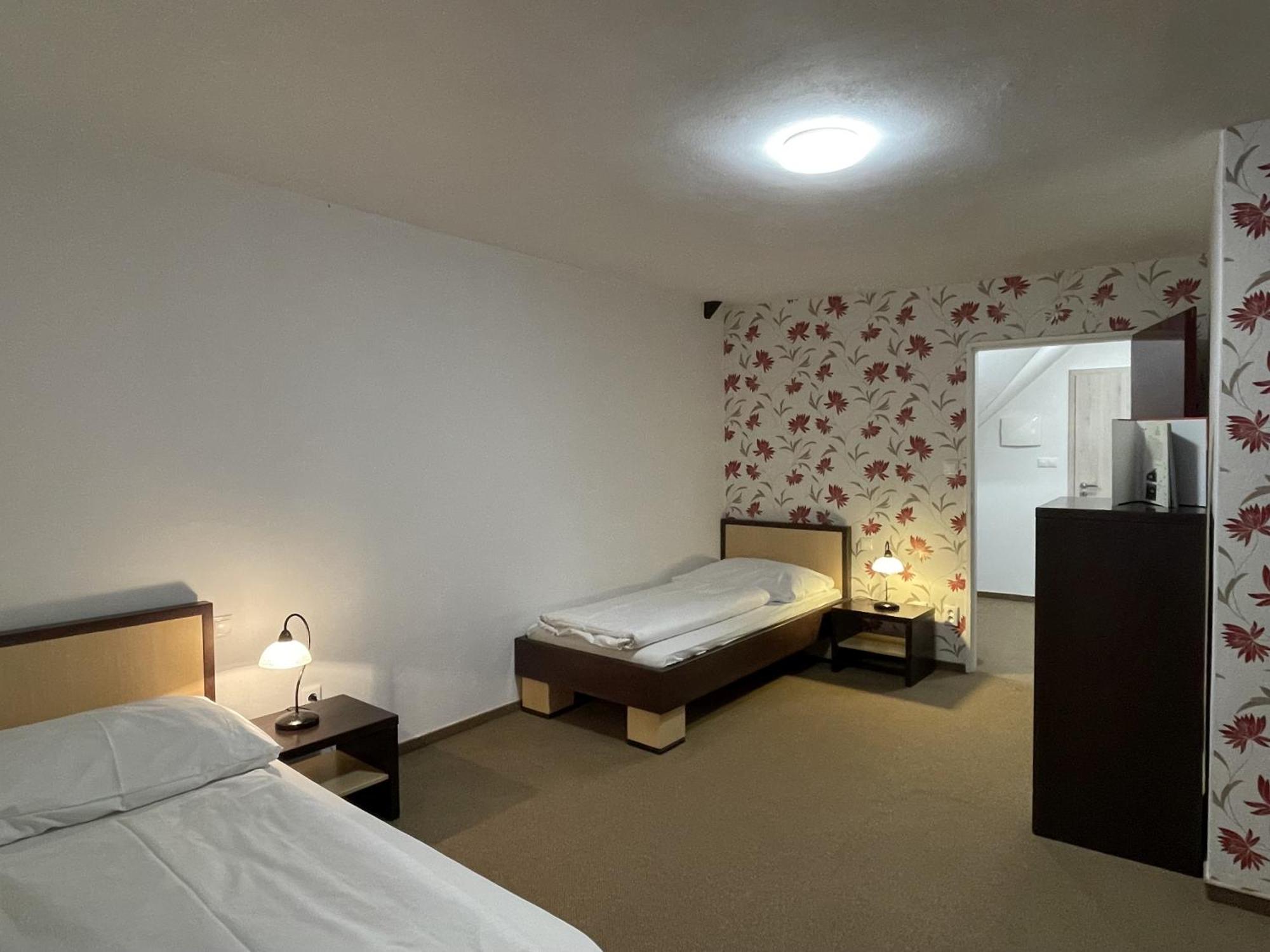 Wellness Hotel Svachovka Mirkovice Luaran gambar